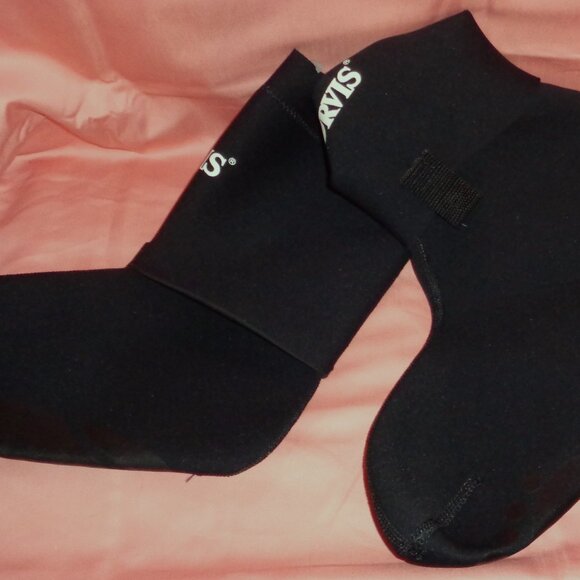 NEW MEN OR WOMEN ORVIS BLACK SKI BOOT LINERS-SZ SMALL[PC GLAS CAB] - Picture 1 of 2